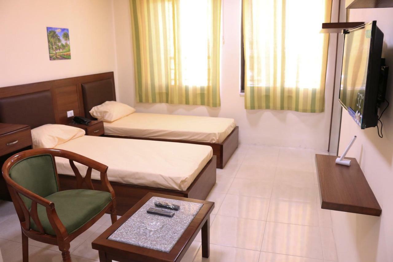 Badan Suites Safut Exterior foto